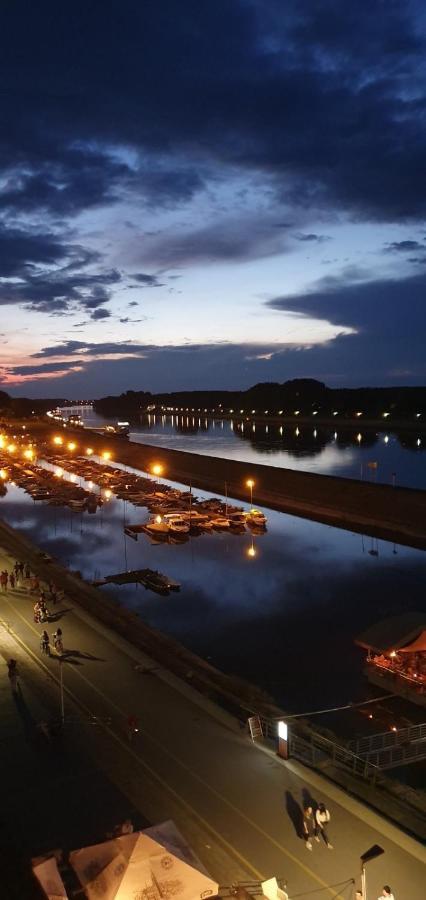 Studio apartman Ana Osijek Bagian luar foto