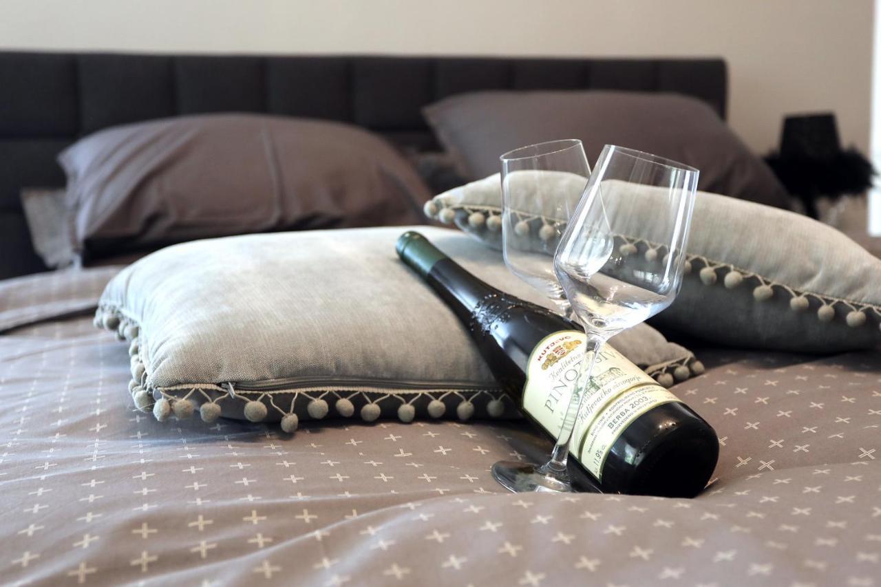 Studio apartman Ana Osijek Bagian luar foto